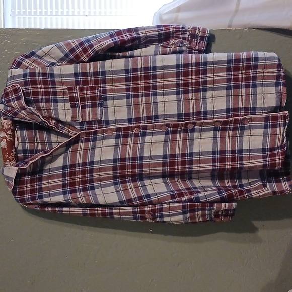 Forever Dreaming Tops - Forever Dreaming woman's flannel S